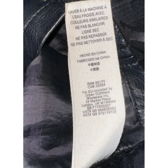 Free People Mini Retro Body Con Black Faux Leather Skirt Size 6 Vegan Leather - Picture 6 of 9